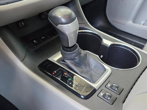Used 2015 Toyota Highlander XLE FWD image 15