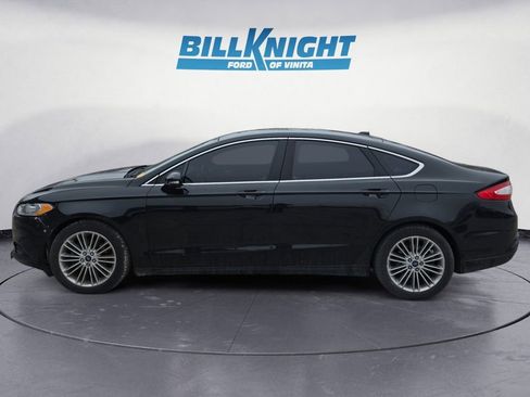 Used 2015 Ford Fusion SE w/ Equipment Group 202A image 2