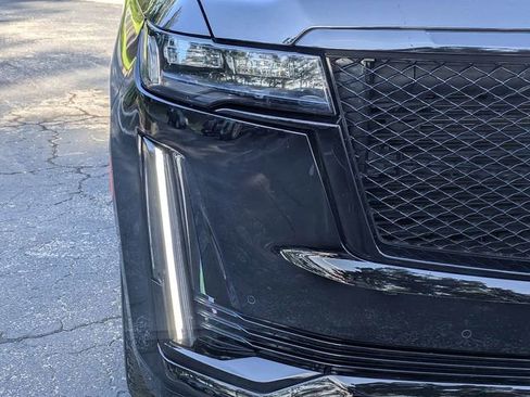 Used 2022 Cadillac Escalade Sport w/ Touring Package AWD/4WD image 9