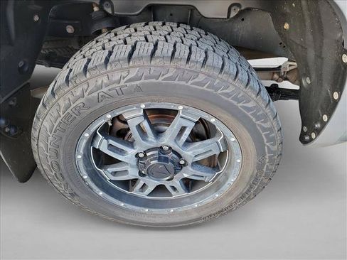 Used 2016 Toyota Tundra SR5 w/ SR5 Upgrade Package RWD image 11