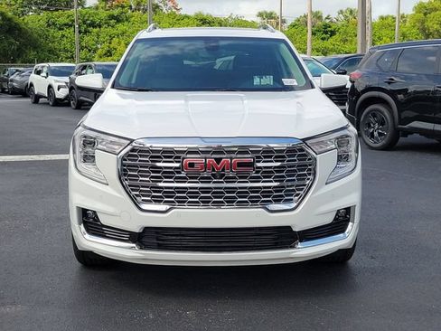 Used 2023 GMC Terrain Denali w/ Denali Premium Package AWD/4WD image 2