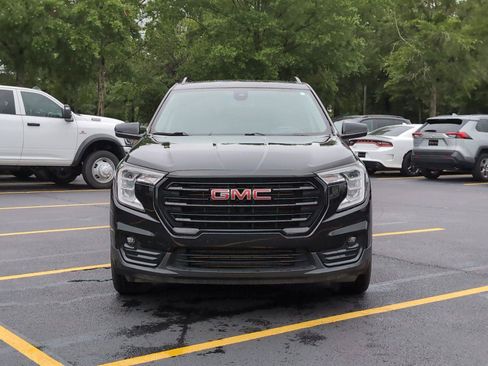 Used 2023 GMC Terrain SLT w/ Elevation Edition FWD image 10