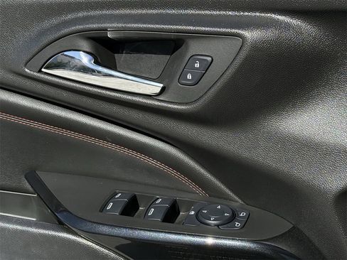 Certified 2025 Chevrolet Trax RS w/ Sunroof Package image 20