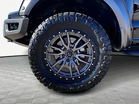 Certified 2019 Ford F150 Raptor w/ Equipment Group 802A Luxury image 9