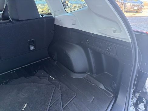 Used 2023 Subaru Forester Premium image 30