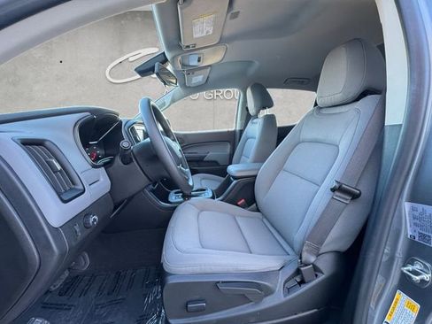 Used 2022 Chevrolet Colorado W/T w/ Custom Special Edition image 19