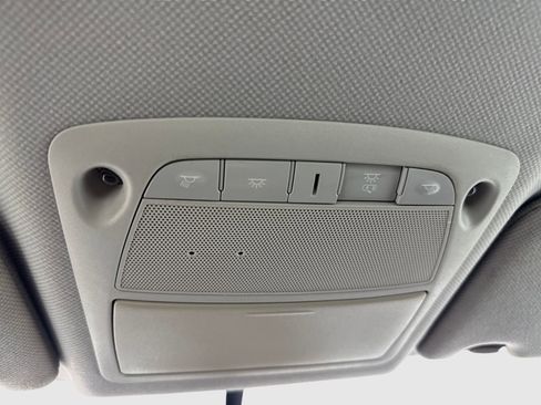 Used 2018 Nissan Sentra SR w/ SR Midnight Edition Package FWD image 33