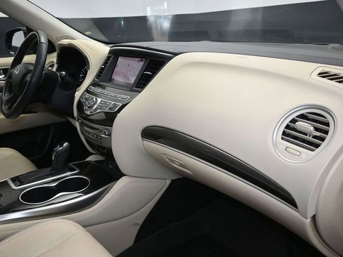 Used 2019 INFINITI QX60 Luxe w/ Essential Package FWD image 25