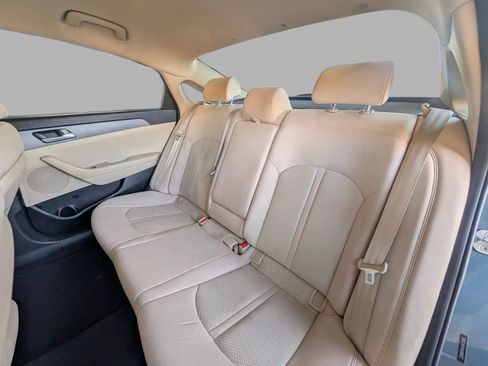 Used 2017 Hyundai Sonata SE FWD image 27