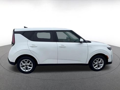 Used 2025 Kia Soul LX w/ LX Technology Package image 15