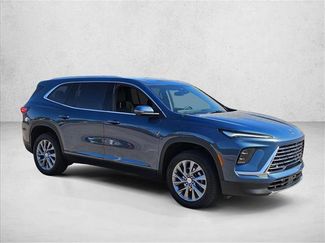 Used 2025 Buick Enclave Preferred w/ Power Package FWD video 3