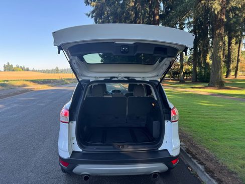 Used 2013 Ford Escape SE image 29