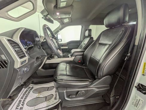 Used 2019 Ford F250 Lariat w/ Lariat Value Package image 17