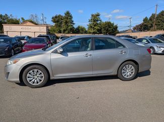 Used 2013 Toyota Camry LE FWD video 4