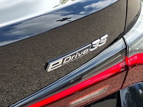 Used 2024 BMW i4 eDrive35 w/ Convenience Package image 35