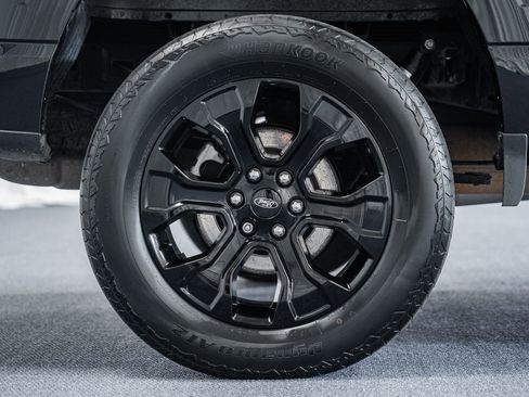 Certified 2022 Ford F150 Lariat w/ Equipment Group 502A High image 17