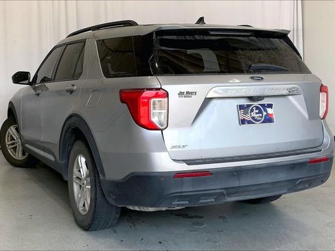 Used 2022 Ford Explorer XLT RWD image 5
