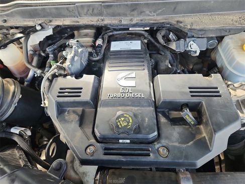 Used 2021 RAM 3500 Laramie image 30