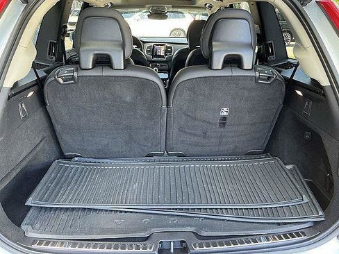 Certified 2023 Volvo XC90 B6 Ultimate w/ Protection Package Premier AWD/4WD image 18