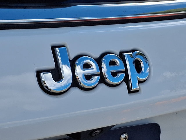 Used 2025 Jeep Compass Limited AWD/4WD image 31