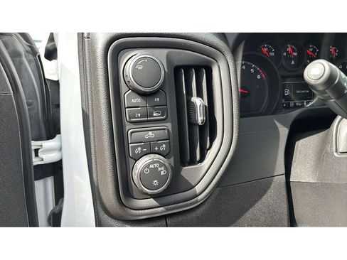 Used 2026 Chevrolet Silverado 1500 Custom w/ Rally Edition AWD/4WD image 19