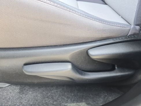 Used 2015 Toyota RAV4 XLE image 16