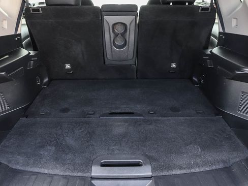 Used 2017 Nissan Rogue SV FWD image 16