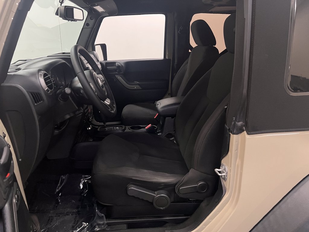 Used 2017 Jeep Wrangler Sport w/ Quick Order Package 24S AWD/4WD image 10