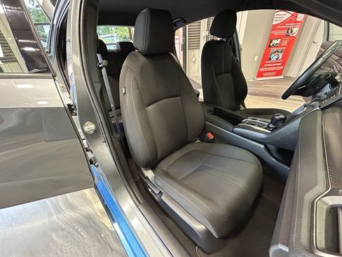 Used 2017 Honda Civic Sport image 4