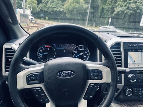 Used 2019 Ford F250 Lariat AWD/4WD image 12