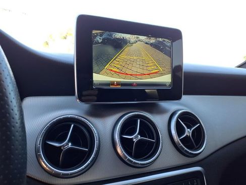 Used 2016 Mercedes-Benz CLA 250 image 13