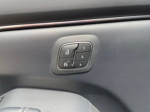 Certified 2021 Ford Mustang Mach-E Premium AWD/4WD image 17