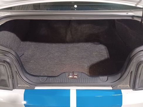 Used 2012 Ford Mustang Shelby GT500 image 8