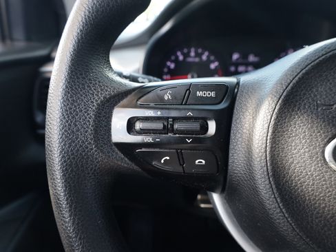 Used 2020 Kia Rio S image 17
