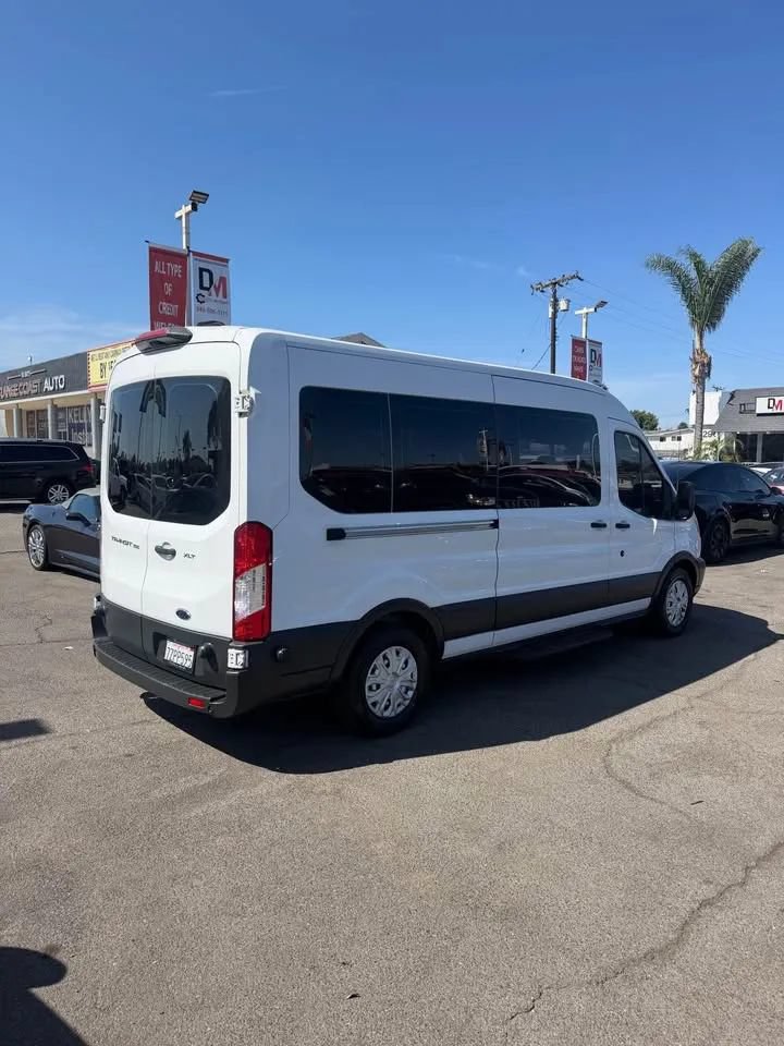 Used 2018 Ford Transit 350 XLT RWD image 5