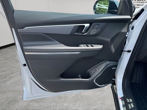 New 2025 Buick Enclave Sport Touring w/ Super Cruise Package image 14