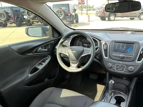 Used 2018 Chevrolet Malibu LS FWD image 55