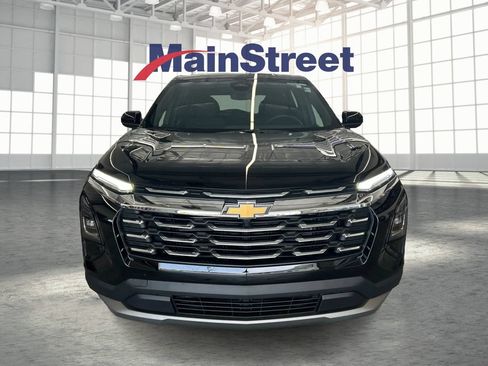 Used 2026 Chevrolet Equinox LT FWD image 8