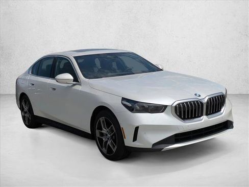 New 2027 BMW 530i xDrive w/ Premium Package AWD/4WD image 7