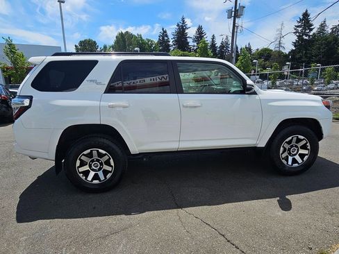 Certified 2023 Toyota 4Runner TRD Off-Road Premium w/ Moonroof Package AWD/4WD image 8