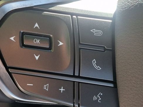 Used 2025 Lexus LX 600 4WD w/ Accessory Package (2T) image 24