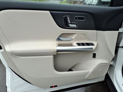 Certified 2025 Mercedes-Benz GLA 250 4MATIC image 14