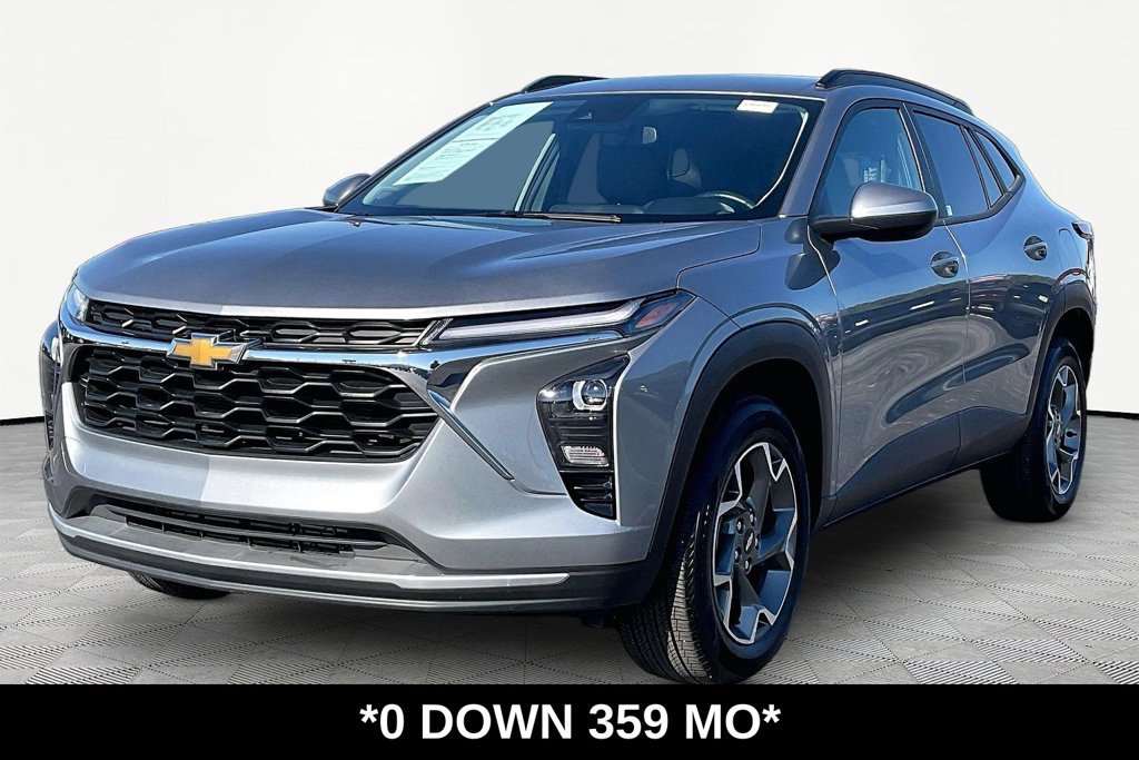Used 2025 Chevrolet Trax LT w/ Driver Confidence Package FWD image 1