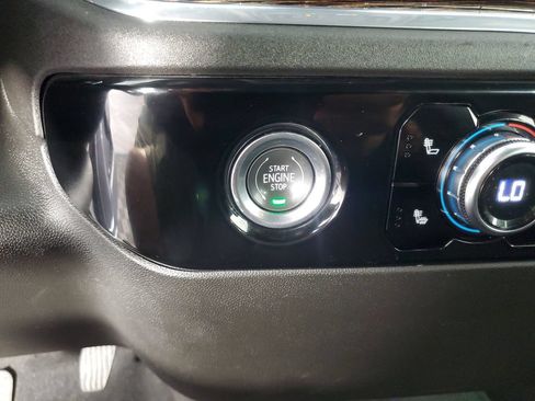 Used 2023 GMC Sierra 1500 SLE AWD/4WD image 18