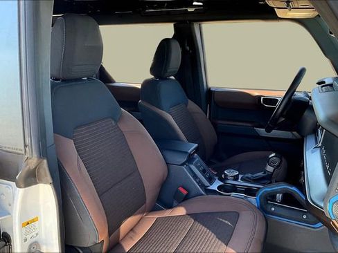 Used 2022 Ford Bronco Outer Banks image 7