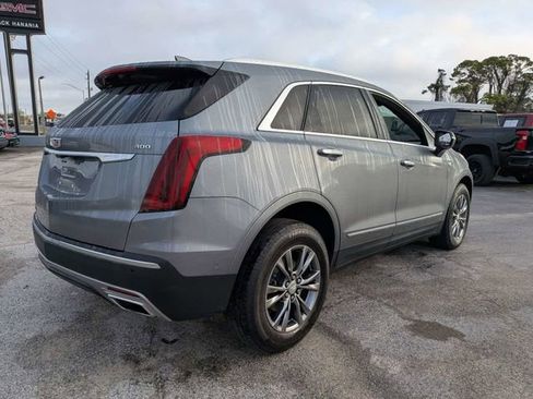 Used 2021 Cadillac XT5 Premium Luxury image 3
