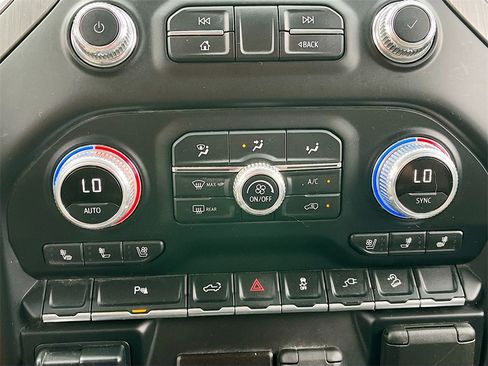 Used 2022 GMC Sierra 1500 Denali image 16