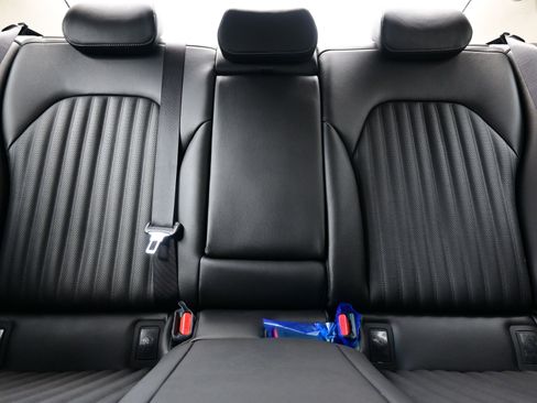 New 2026 Genesis G70 2.5T Prestige image 10