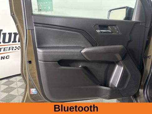 Used 2023 Chevrolet Colorado LT w/ LT Convenience Package II image 9