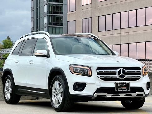 Certified 2023 Mercedes-Benz GLB 250 4MATIC image 1